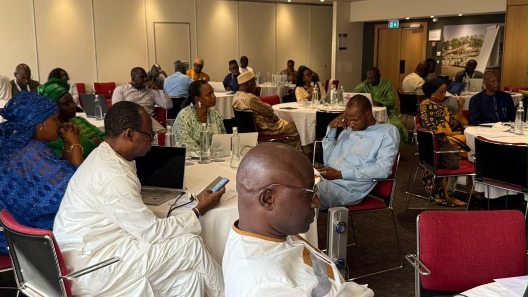 Échanges entre les participants durant les sessions de dialogue multi-acteurs